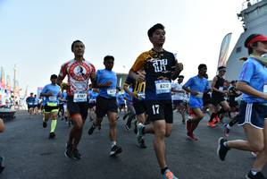 BIB: 6212, 5767
                            <button type="button" onclick="openModal(3170861)" class="btn btn-primary btn-sm float-right btn-popup" data-toggle="modal" data-target=".modal-high-quality">
                        <i class="fas fa-shopping-cart"></i> Add to Cart
                    </button>
                                            <button type="button" onclick="isThisMe(3170861, true)" class="btn btn-success btn-sm float-right btn-popup btn-isme hidden" data-toggle="tooltip" data-placement="bottom" title="นี่คือรูปของคุณใช่ไหม คลิกที่นี่เพื่อเอาเข้าอัลบั้ม">
                        <i class="fas fa-plus"></i> Add to album
                    </button>
                    <button type="button" onclick="isThisMe(3170861, false)" class="btn btn-warning btn-sm float-right btn-popup btn-isnotme hidden">
                        <i class="fas fa-ban"></i> Remove from album
                    </button>